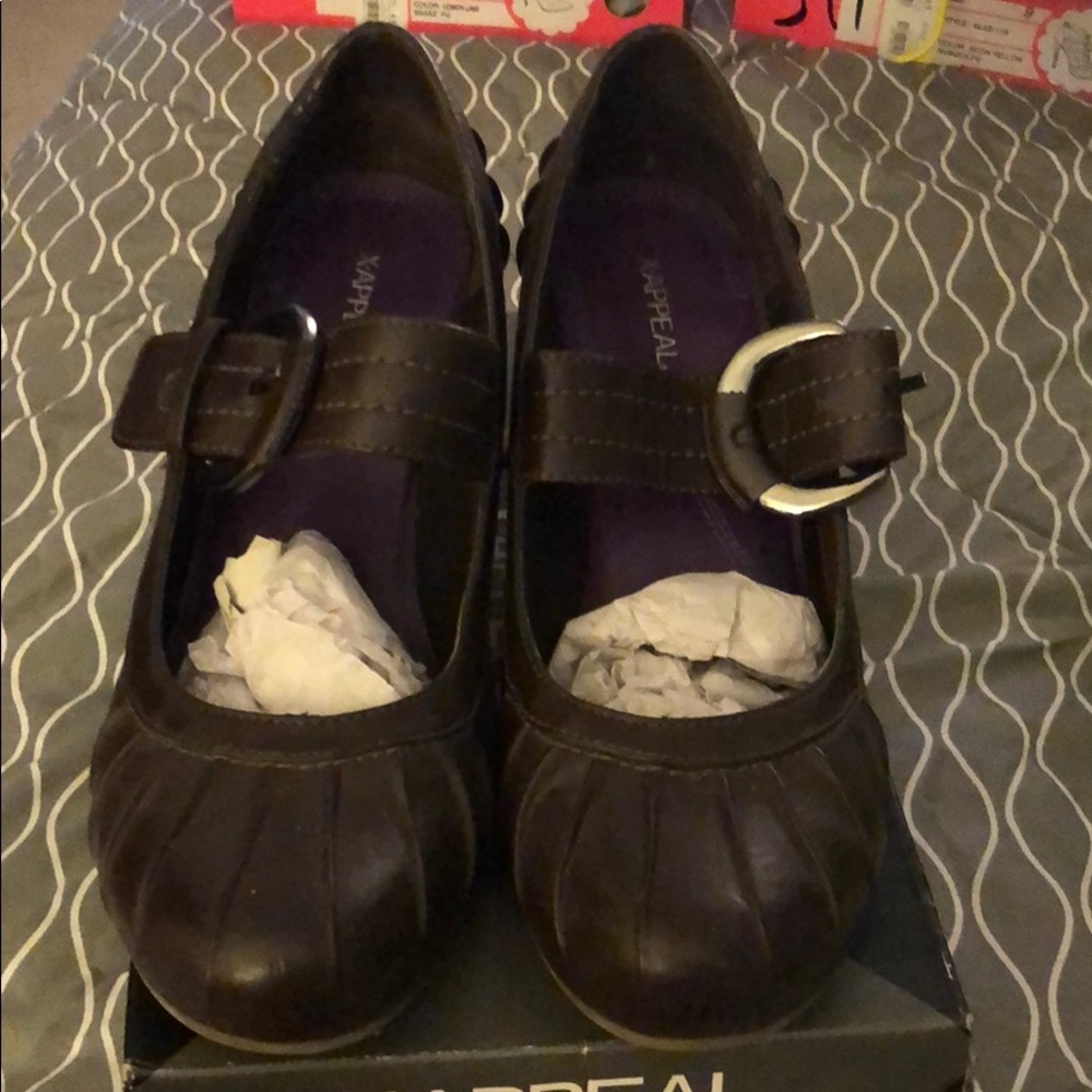 Mary Jane platform dress shoe